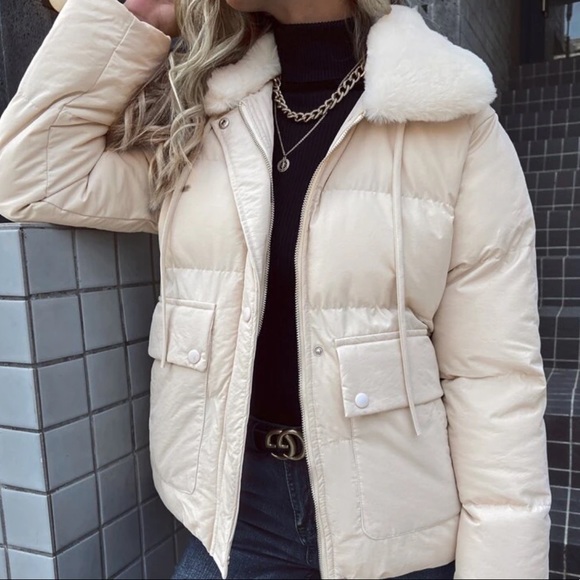 Teddy drawstring white puffer coat - Picture 8 of 9